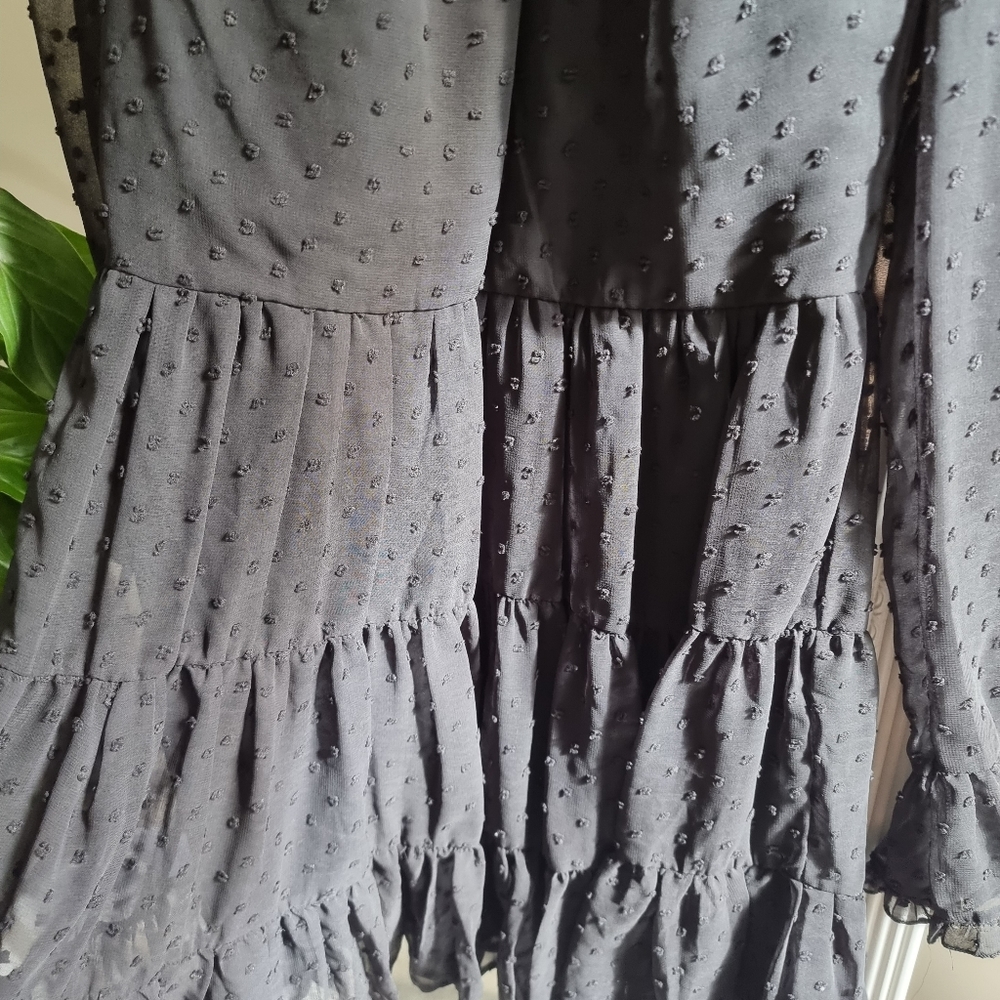 Gorgeous black dress size 10 - high neck ruffle dress - Picture 4 of 4